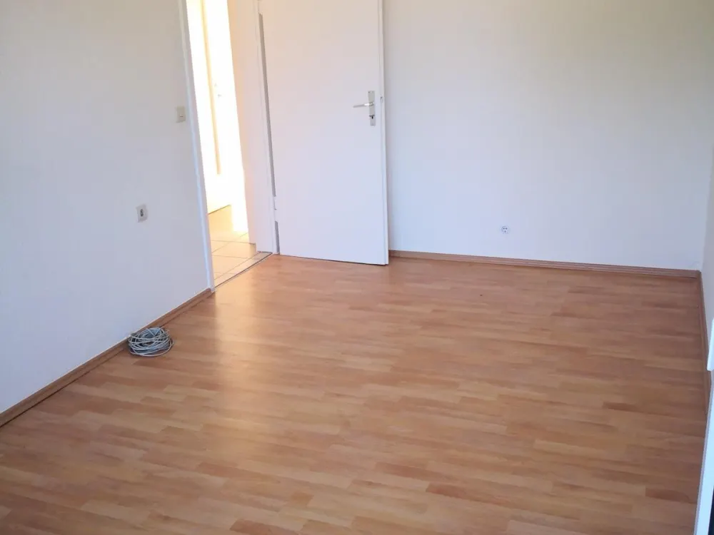 3-Zimmer-Wohnung in Stuttgart-Hedelfingen mit Balkon & Garage