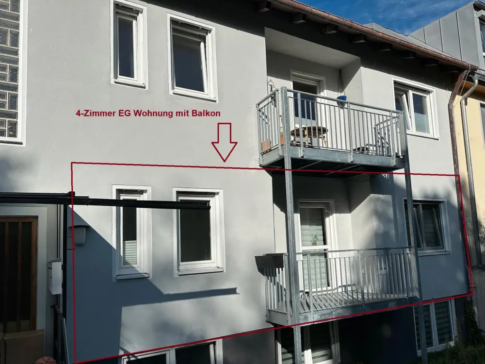 4-Zimmer Wohnung mit Balkon 3-er WG möglich oder Familie m4 Pers.