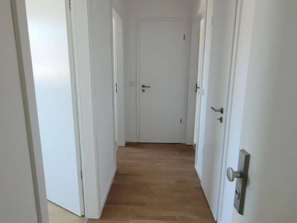 Dachgeschosswohnung mit Balkon und Badewanne sucht kleine Familie zur Miete