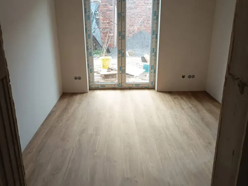 Helle und gemütliche 3-Zimmer-Wohnung mit Terrasse und Stellplatz in zentraler Lage