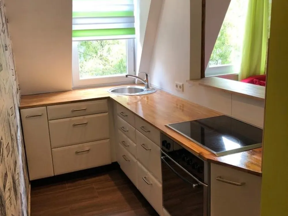 Ruhige sonnige 2 Zimmerwohnung sehr zentral