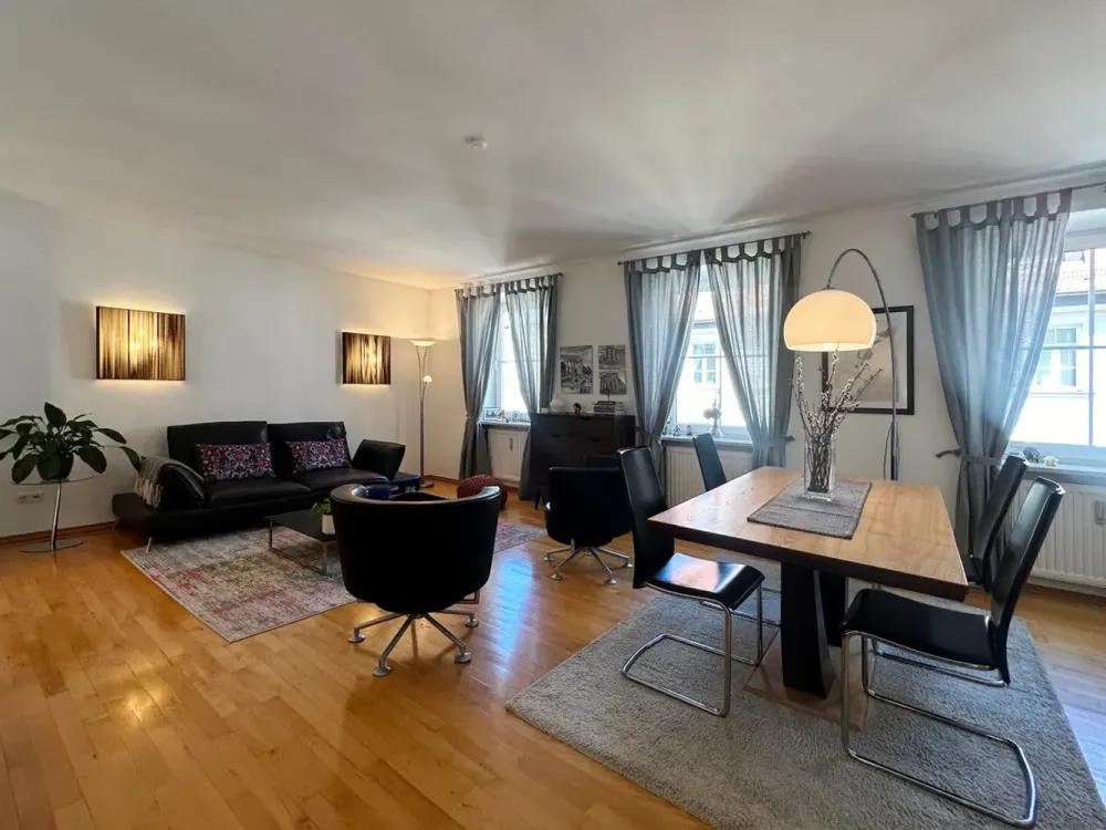Befristet: Bestlage Altstadt! Möblierte 3-Zimmer- Wohnung am Viktualienmarkt