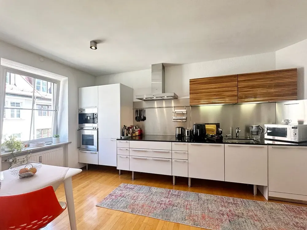 Befristet: Bestlage Altstadt! Möblierte 3-Zimmer- Wohnung am Viktualienmarkt