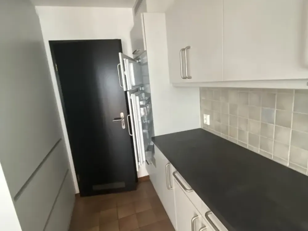 Complete Renovation in 2026 - Town House, the House within a House on 3 Floors - Plenty of Space