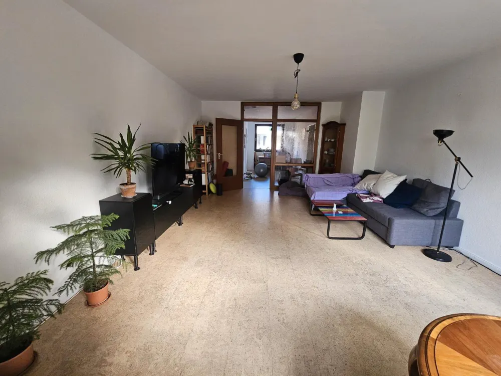 Bright, Spacious Apartment in a Quiet Location