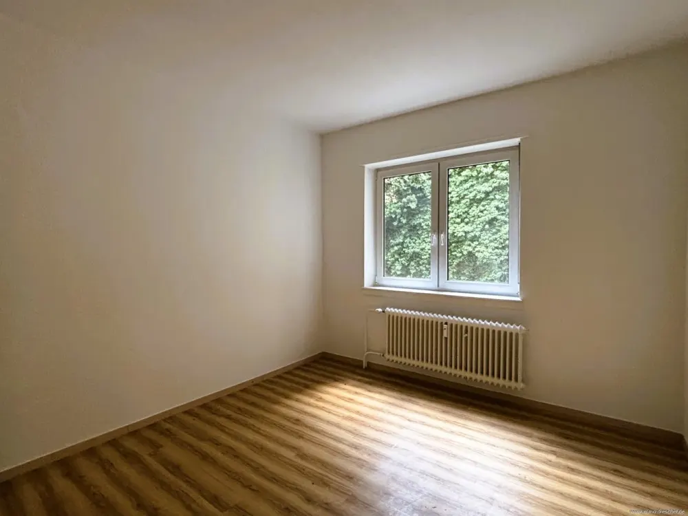 Zentrale 3 ZKB Wohnung in Saarbrücken im 1.Obergeschoss mit Aufzug.