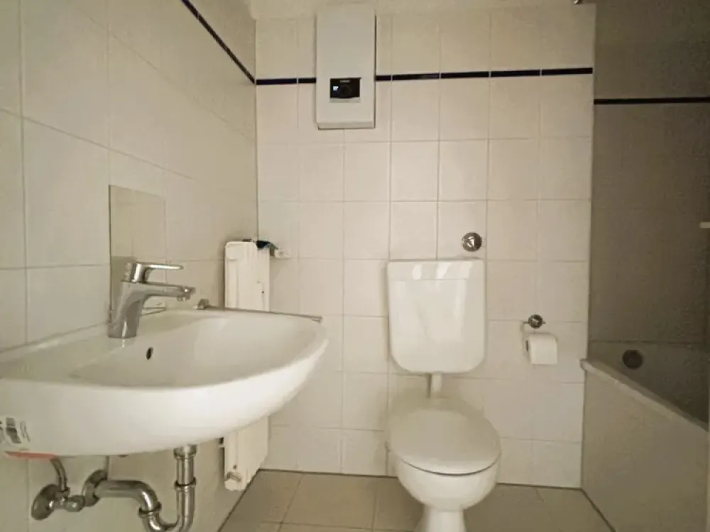 Zentrale 3 ZKB Wohnung in Saarbrücken im 1.Obergeschoss mit Aufzug.