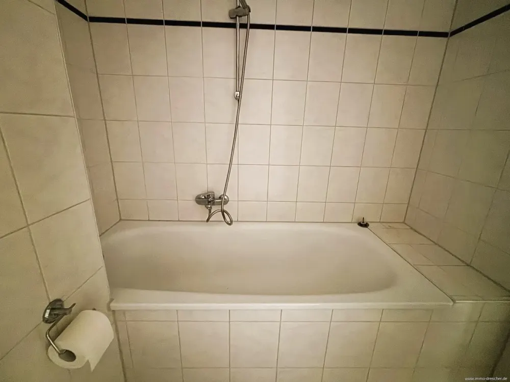 Zentrale 3 ZKB Wohnung in Saarbrücken im 1.Obergeschoss mit Aufzug.