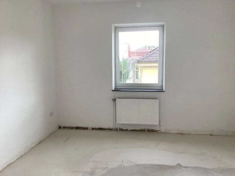 Hier lässt es sich aushalten: teilsanierte 3-Zimmer-Wohnung in Stadtlage
