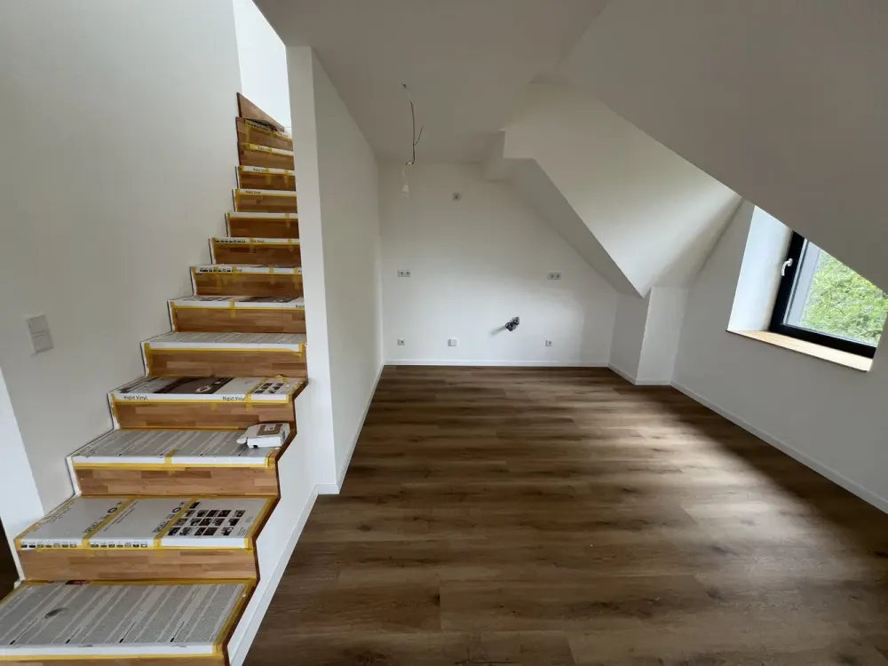 Erstbezug: Dachgeschosswohnung in Bochum Ehrenfeld