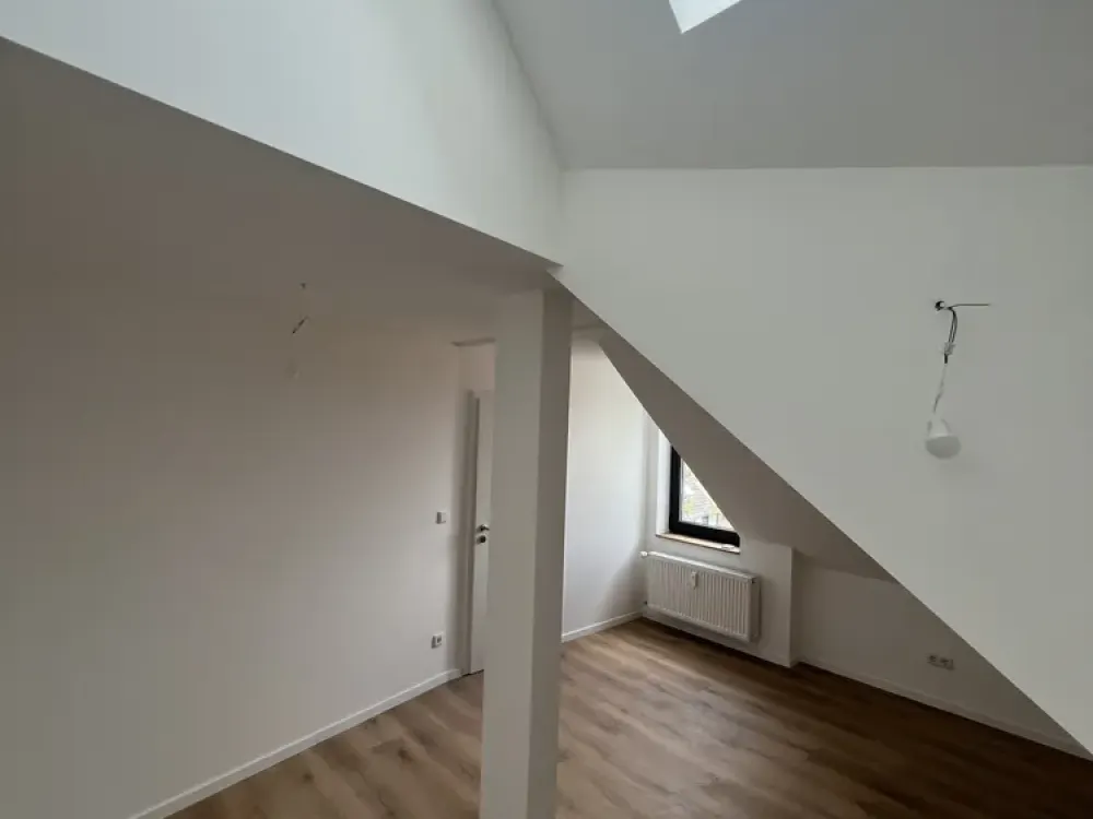 Erstbezug: Dachgeschosswohnung in Bochum Ehrenfeld