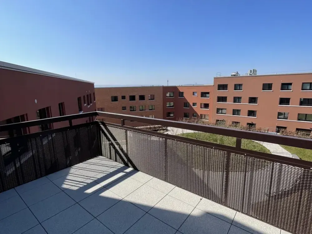 Lichtdurchflutete 3-Zimmer Wohnung mit großem Balkon