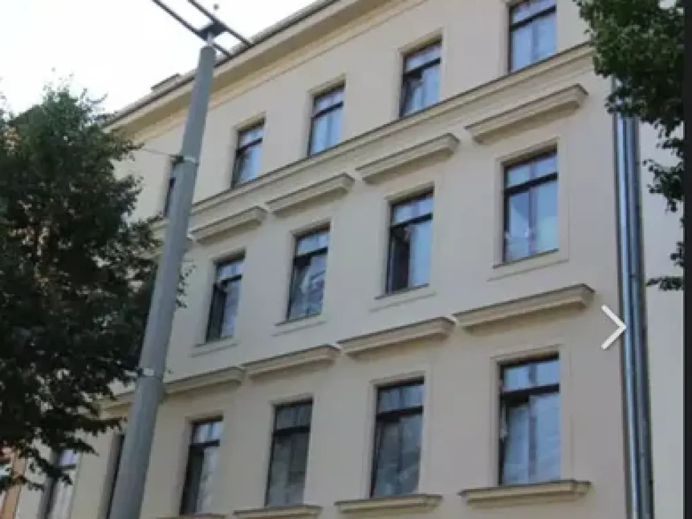 Bright 2-Room Apartment, Bathroom with Bathtub and Shower, Underfloor Heating and Balcony