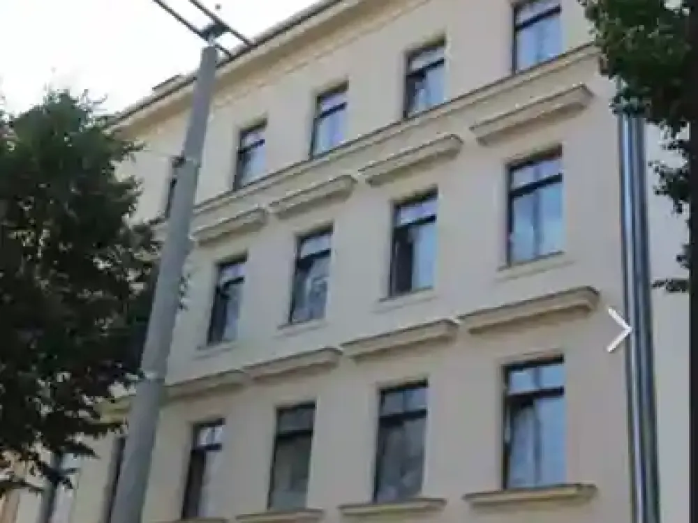 Bright 2-Room Apartment, Bathroom with Bathtub and Shower, Underfloor Heating and Balcony