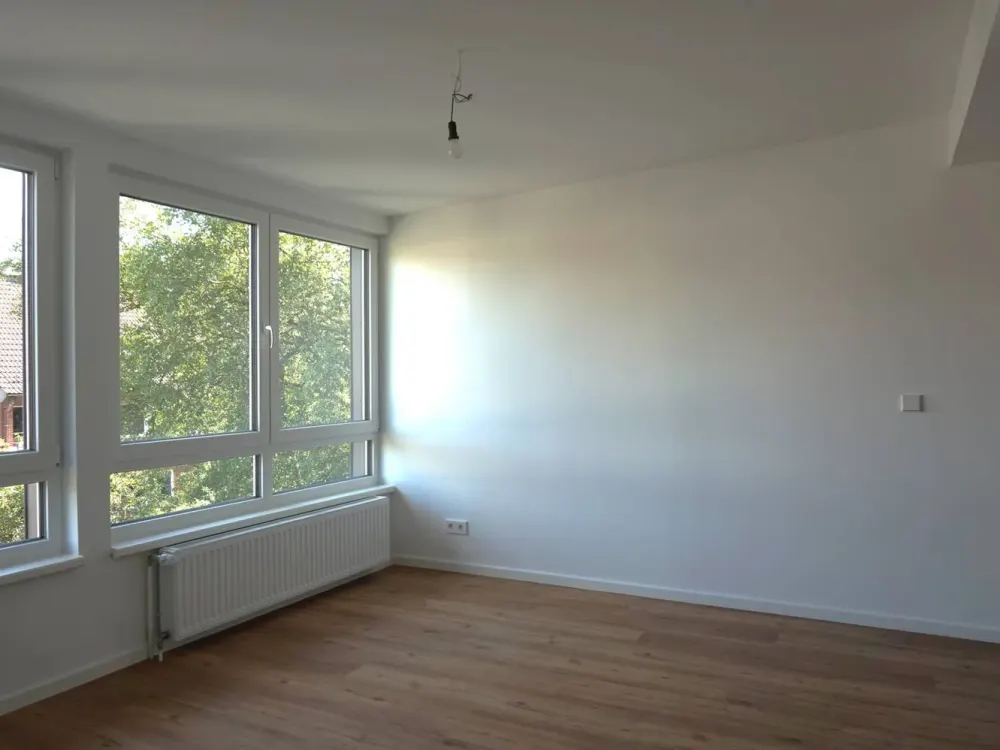 3-D-Rundgang! Neu ausgebautes DG! 2-Zi-Wohnung mit Einbauküche in Bramfeld | GLADIGAU