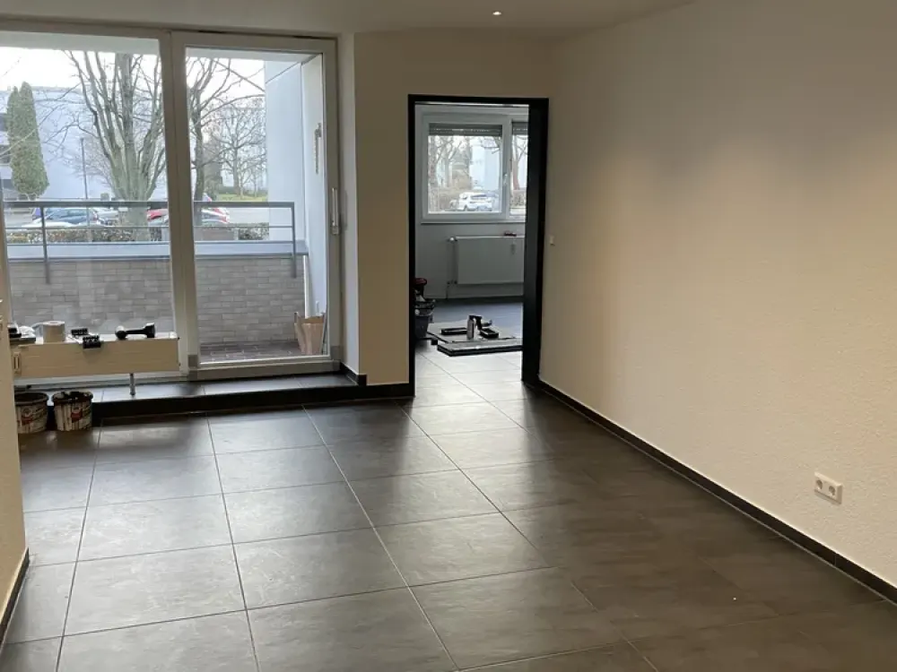 2-Zimmer Wohnung mit PKW-Stellplatz und Süd-Balkon