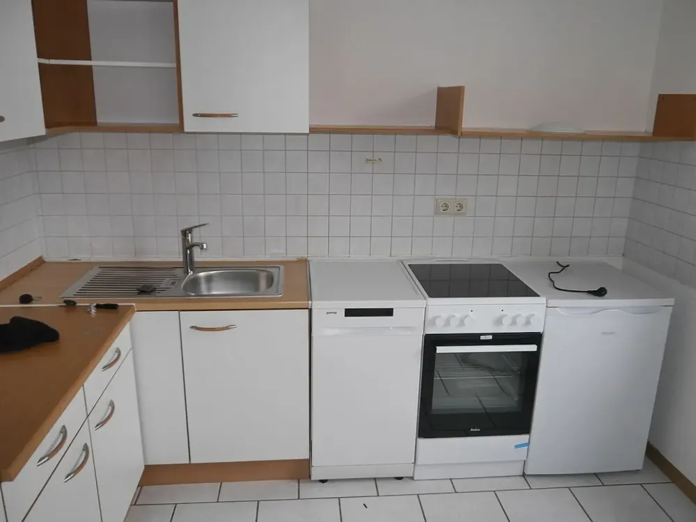 GEPFLEGTE RUHE FÜR SINGLES! 1-Zi.-Wohnung mit Einbauküche