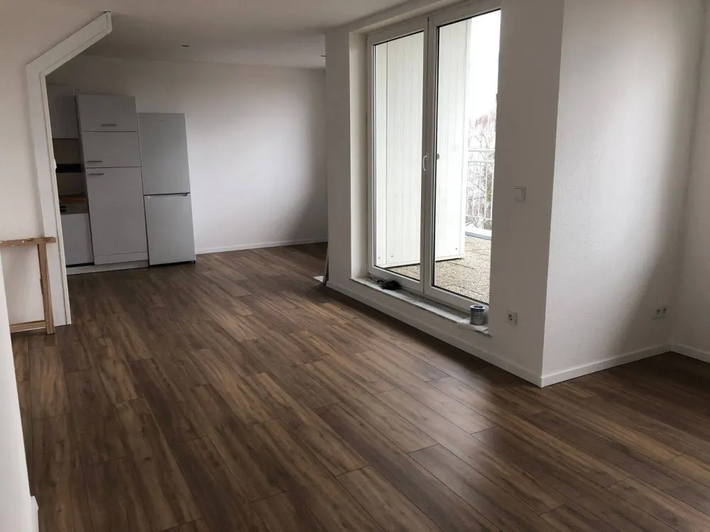 Helle Penthouse-Wohnung 2 Zimmer zur Miete