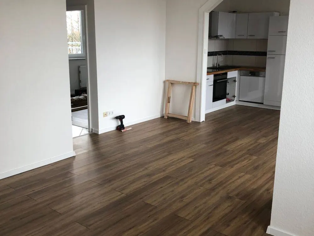 Helle Penthouse-Wohnung 2 Zimmer zur Miete