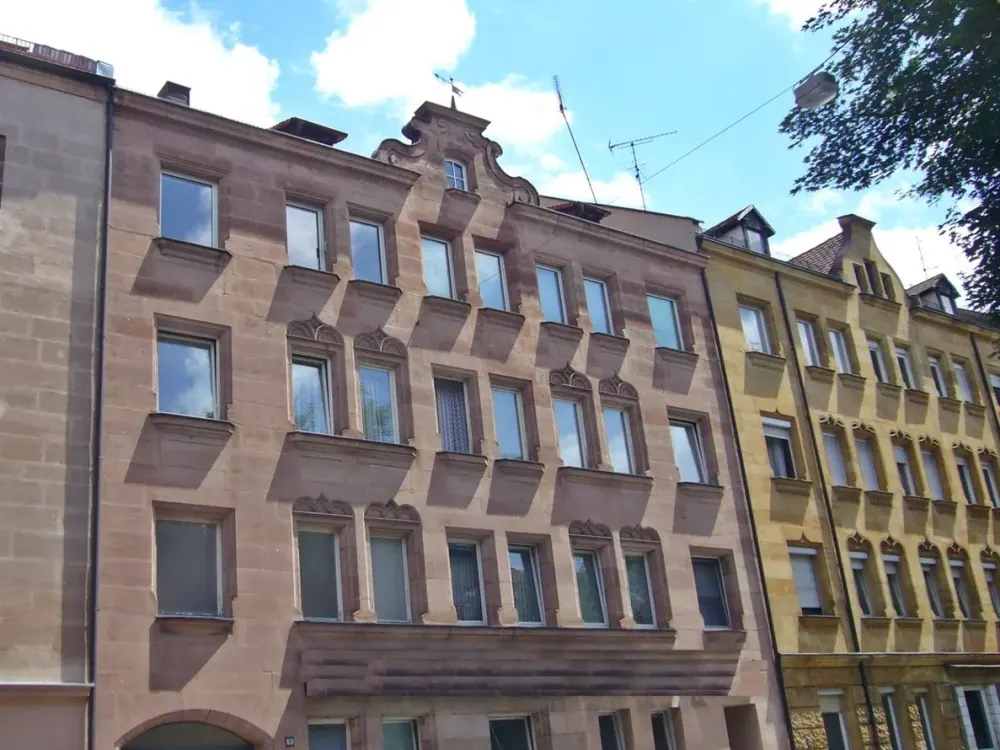 Ideal für 1-2 Personen: Gepflegte 2 1/2-Zi-Wohnung Südstadt ohne Balkon/ohne Lift im 3. OG