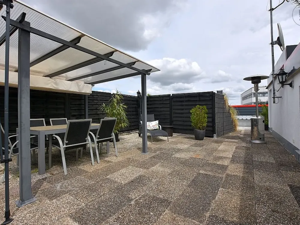 Tolle und modern möblierte Wohnung mit Internet und Terrasse in Gerlingen