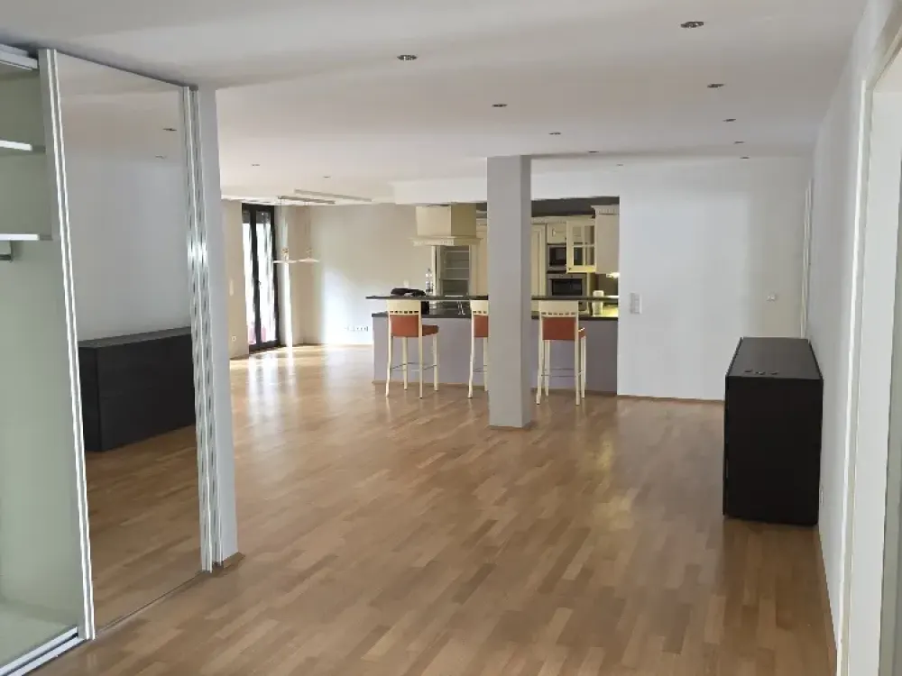 Großzügige 210 m², 4-Zimmer-Luxuswohnung im schönen Frankfurter Westend-Süd