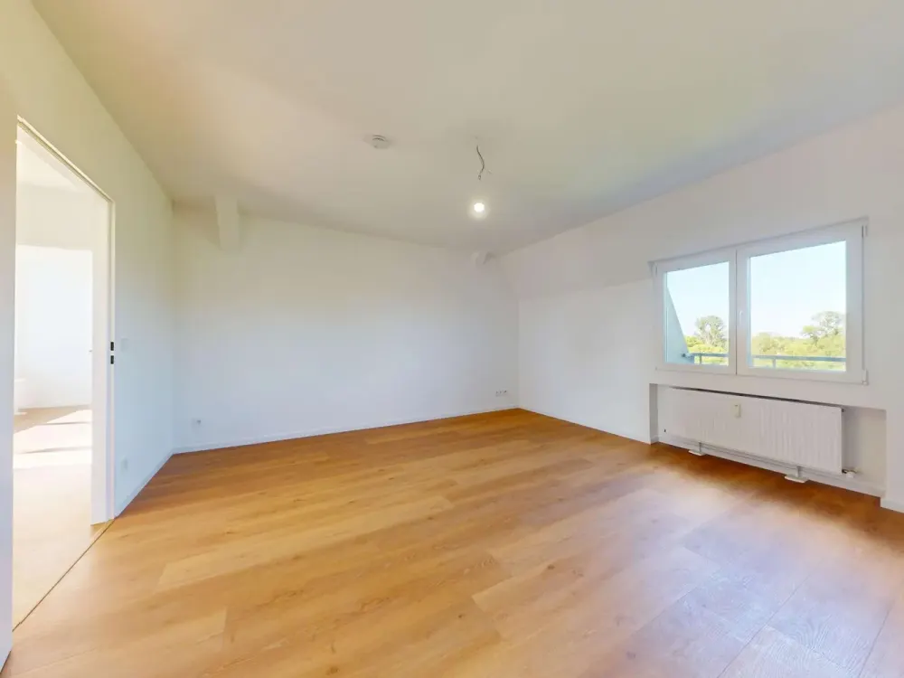 Über den Dächern Reinickendorfs in frisch sanierter Wohnung mit Dachterrasse & 2 großzügigen Zimmern