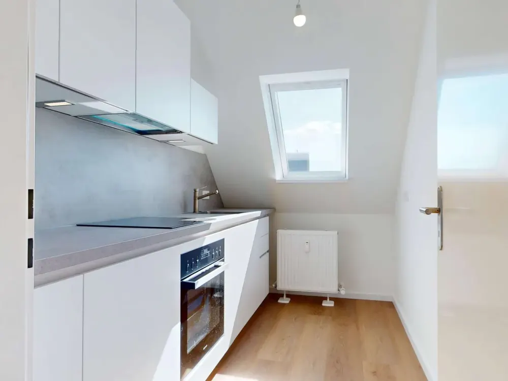 Über den Dächern Reinickendorfs in frisch sanierter Wohnung mit Dachterrasse & 2 großzügigen Zimmern