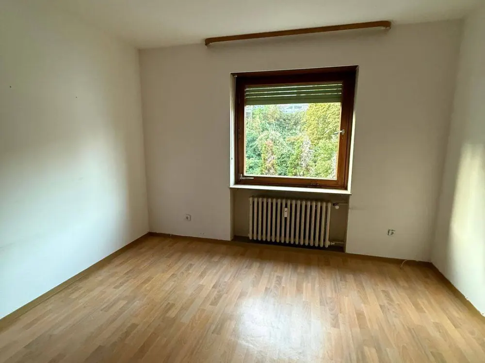 SBR. - TRILLER - 4-room apartment for rent