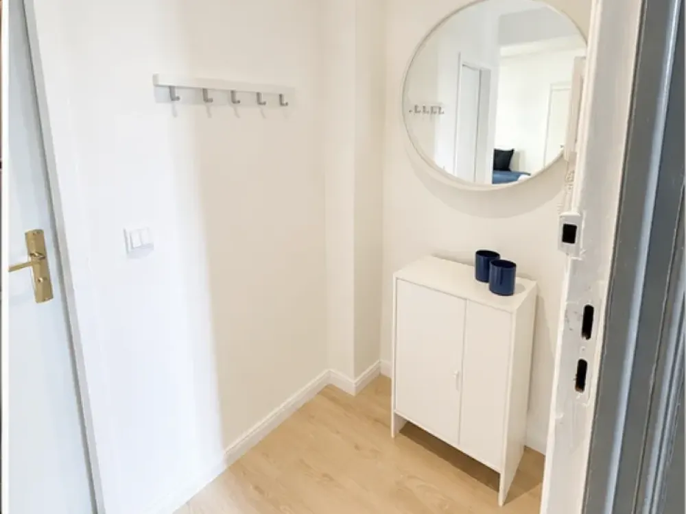 Einziehen & Ankommen: Möbliertes Studio im historischen Berliner Altbau // Move-In Ready Studio