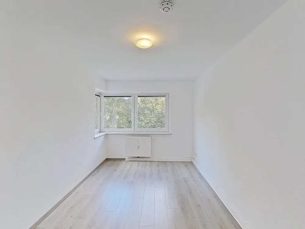 GIRLS ONLY: Helles WG-Zimmer für Studentinnen&Azubis
