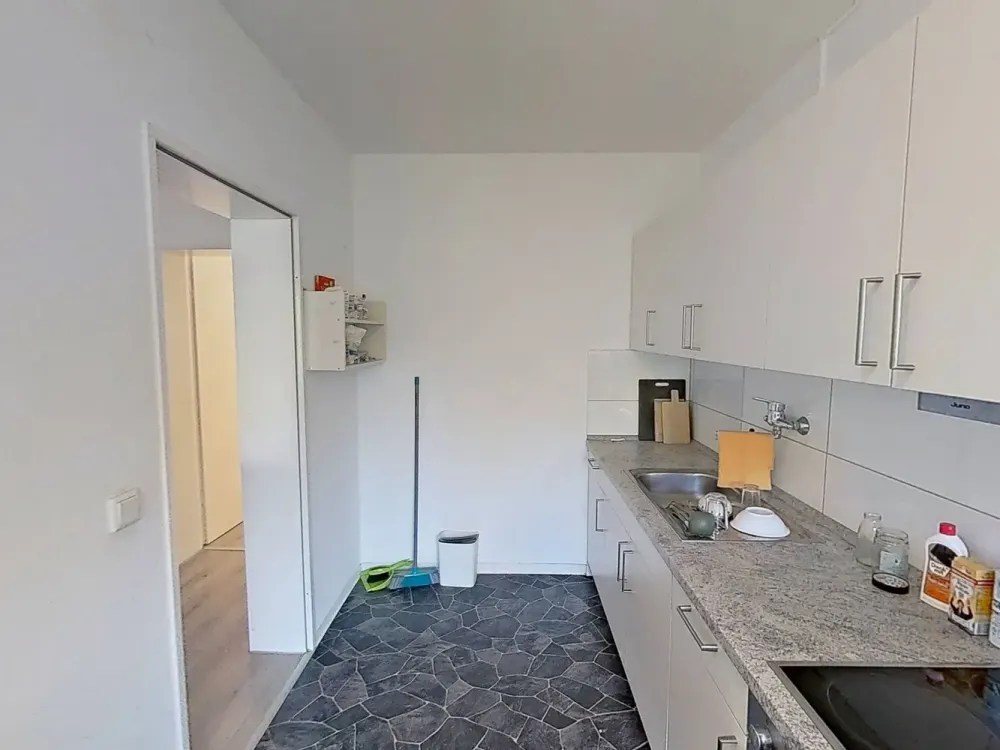 GIRLS ONLY: Helles WG-Zimmer für Studentinnen&Azubis