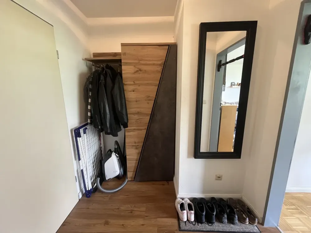 OKTOBERFEST-TEMPORARY: Furnished 1-Room Apartment for Sublease