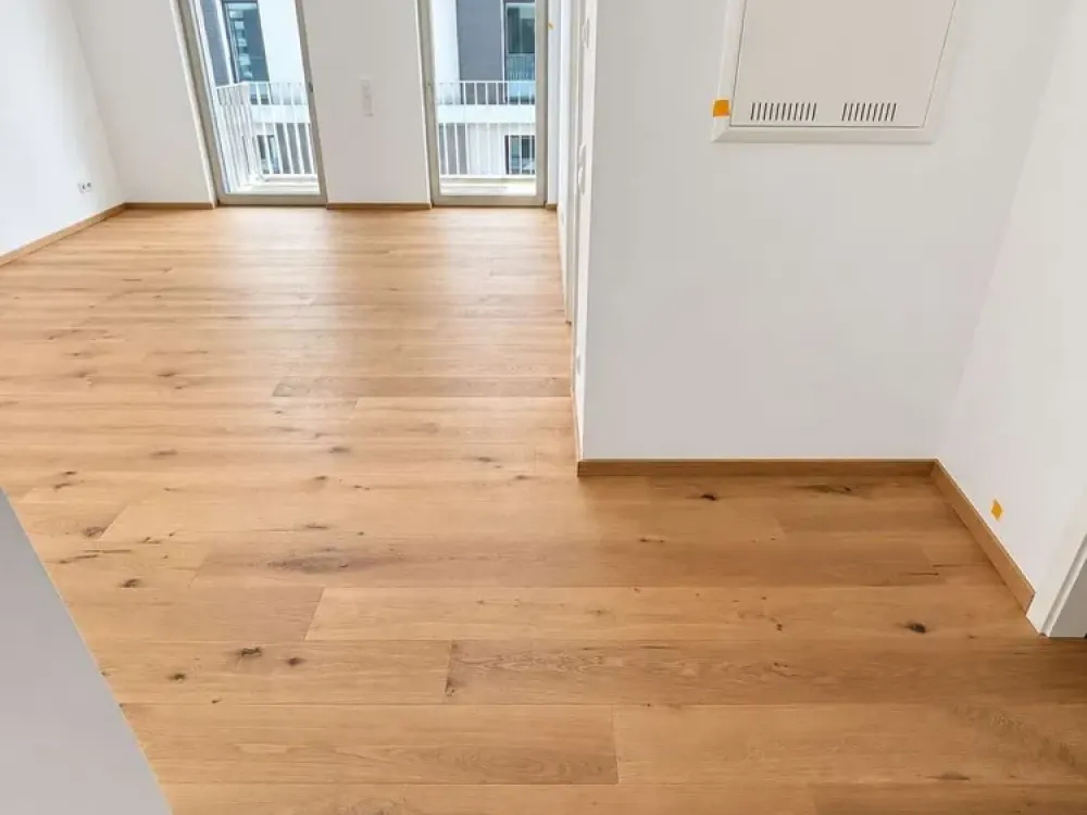 First-time occupancy apartment with balcony & shower bathroom in barrier-free new building, fitted kitchen on request