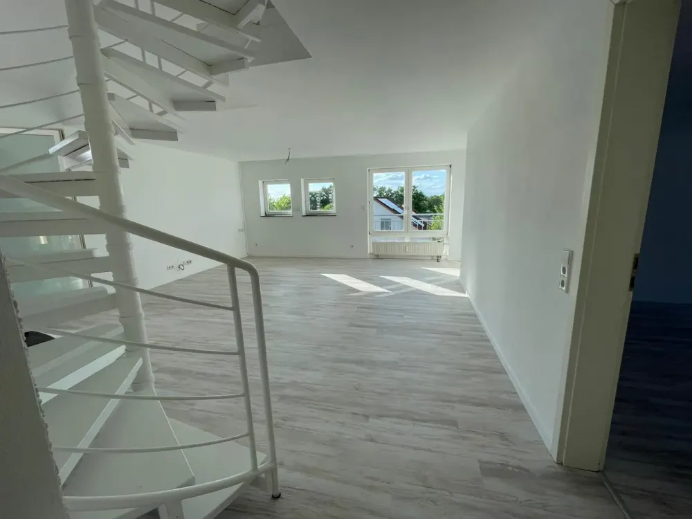 Exklusive Galerie-Maisonette mit Dachterrasse Kamin & 2 Bädern