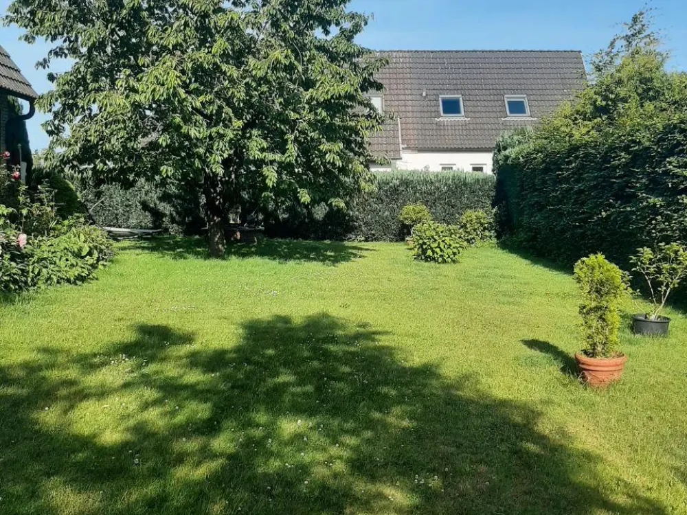 80qm-2-Zi-1.380 EUR all inkl. befr. 2 Jahre- Option Verlängerung
