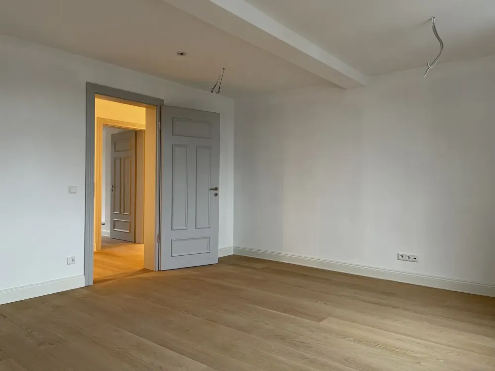 EXCLUSIVE LIVING WITH FLAIR IN THE HEART OF THE CITY