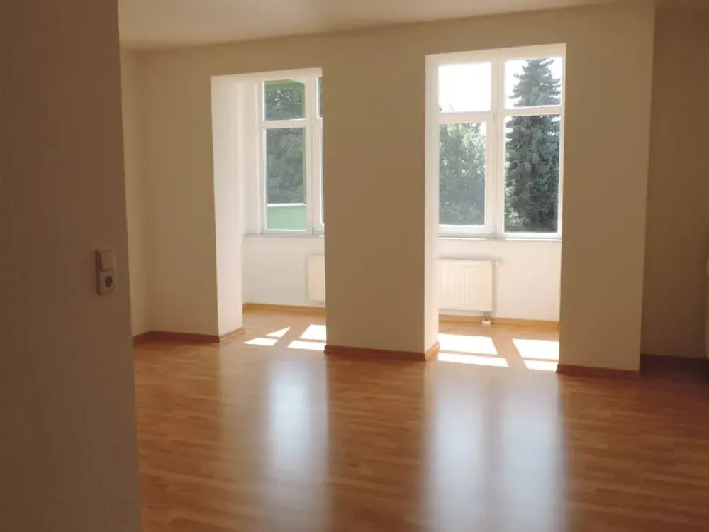 Ankommen, wohlfühlen, bleiben - bezugsfreie 2RW mit Wintergarten zur Miete