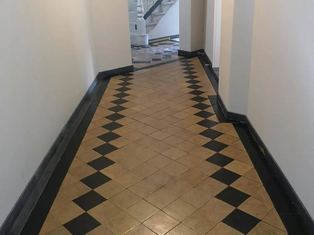 1 Zimmer mit Charakter, Bad