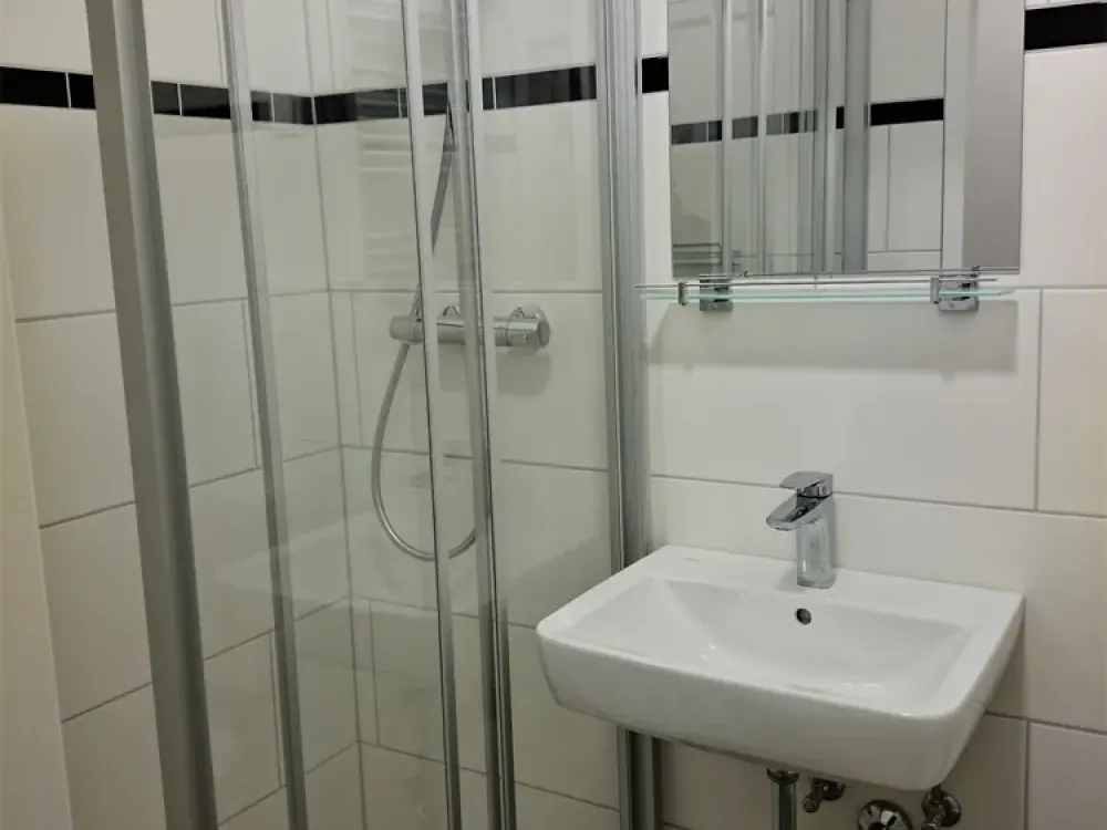 Frei ab sofort - Altbau 1-Zimmer Wohnung