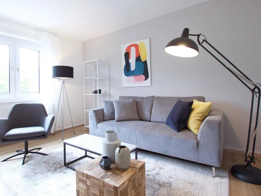 FFM Nordend - Möblierte 3-Zimmer Wohnung, 65m2 + 10m2 /WG möglich