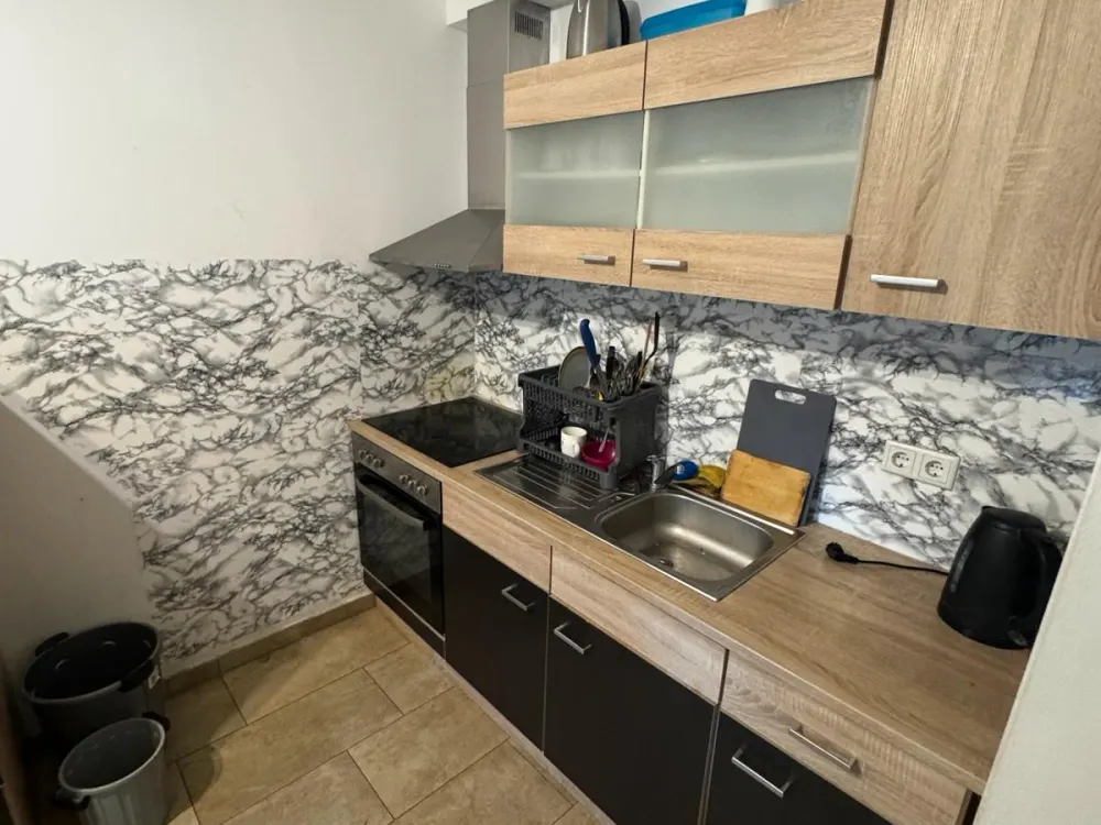 1-Zimmer-Wohnung ca. 20 m2 mit eigenem Badezimmer