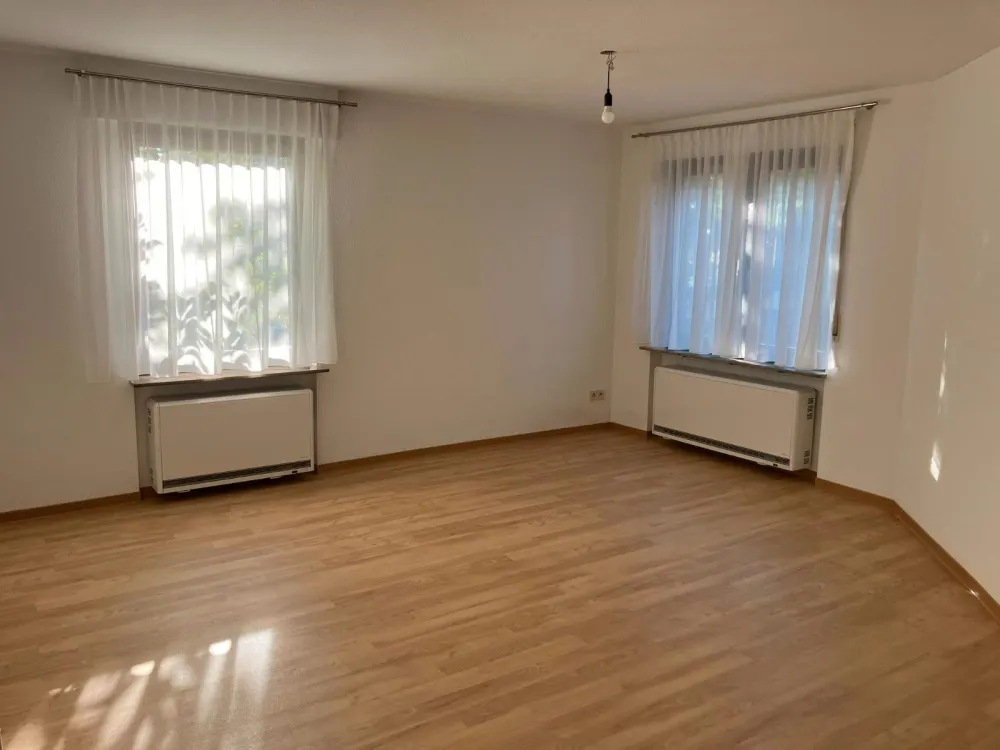 Gut geschnittene 2-Zi-Wohnung, EBK, Garten, in Ostfildern-Ruit