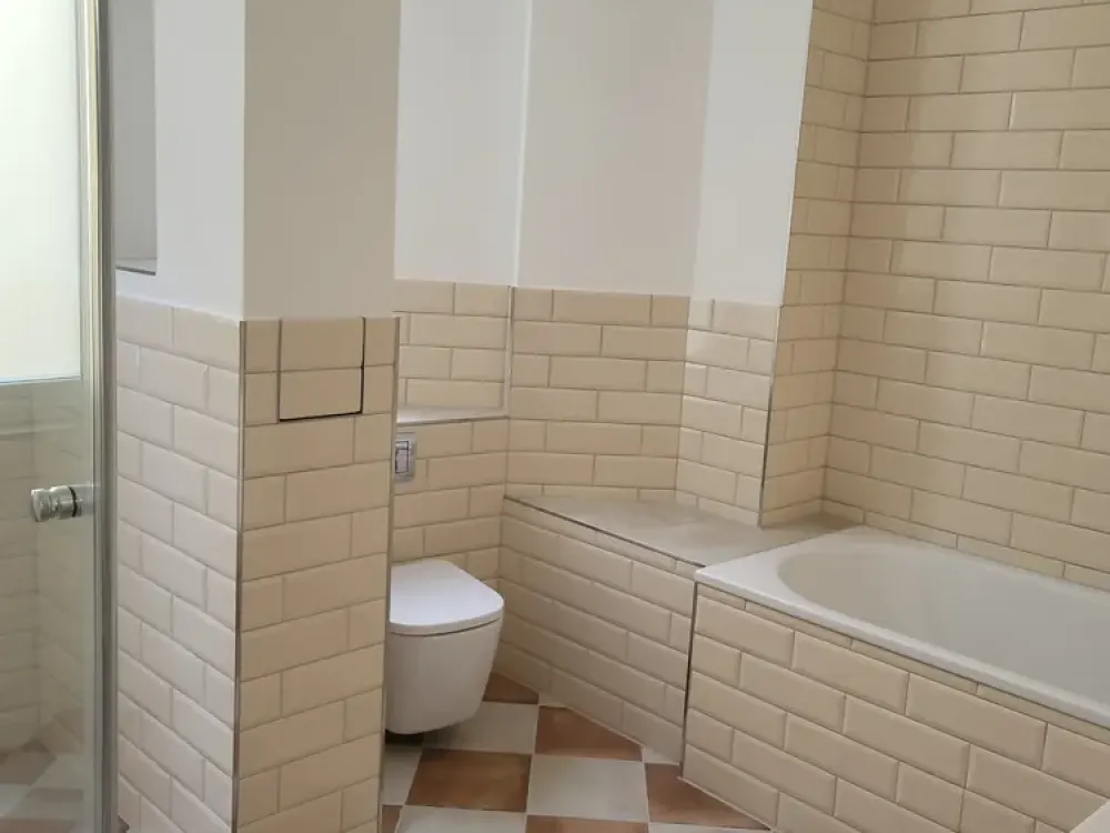 Schöne Altbauwohnung mit hochwertigem Design