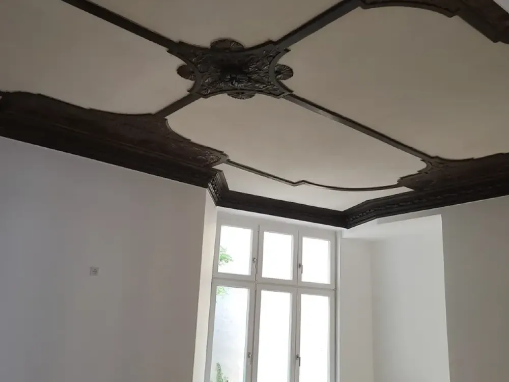 Schöne Altbauwohnung mit hochwertigem Design