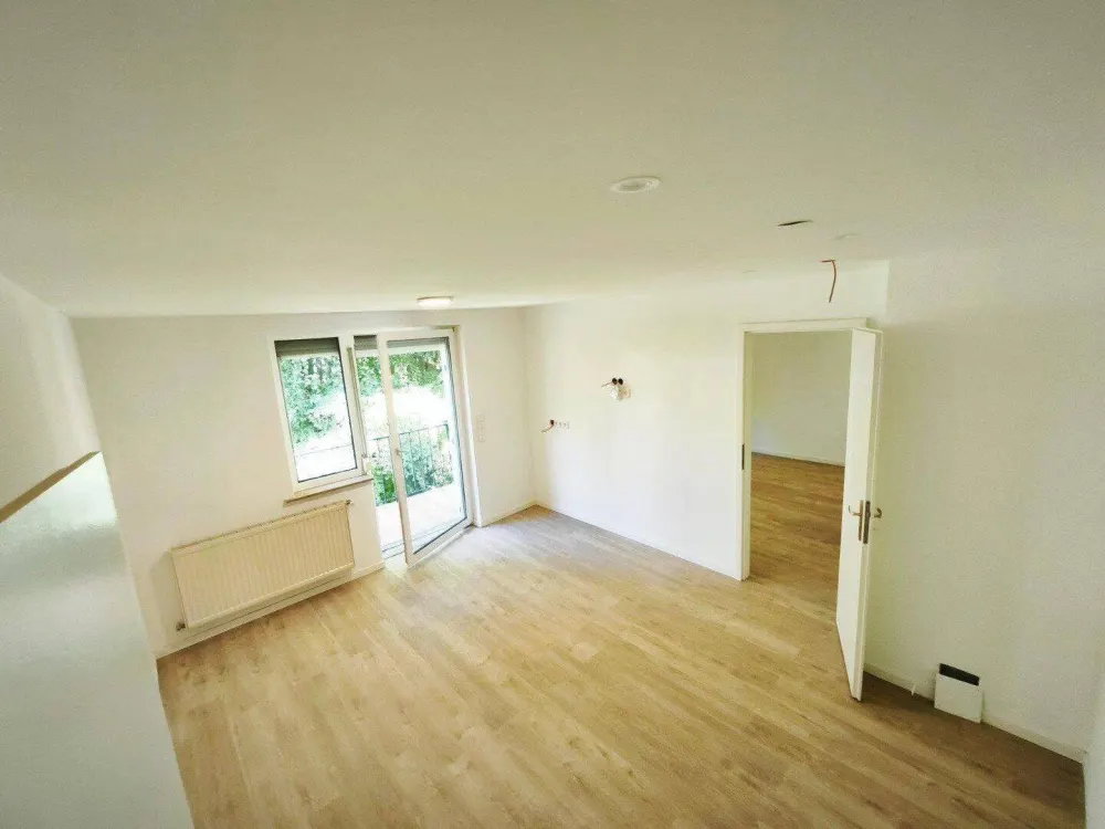Frisch renovierte 3-Zimmer-Wohnung mit Balkon & Einbauküche
