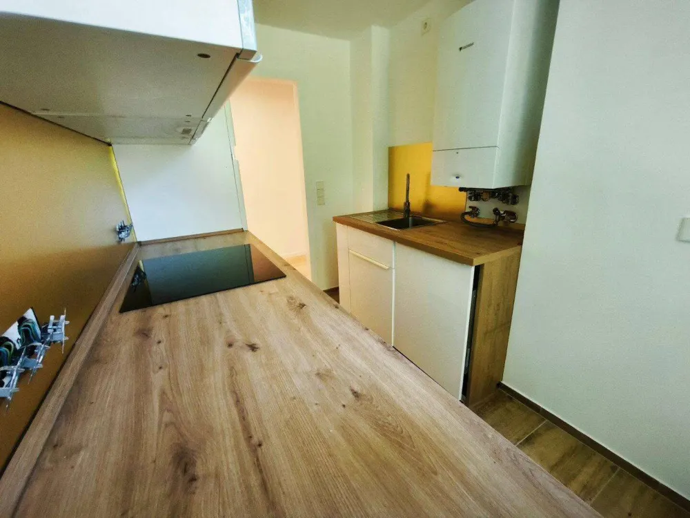 Frisch renovierte 3-Zimmer-Wohnung mit Balkon & Einbauküche