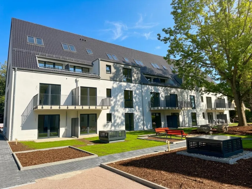 Large 5-Room Apartment for Rent in Hamburg Rahstedt - Wentzel Dr.