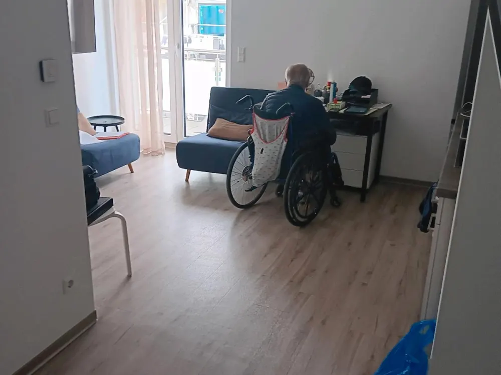 Nachmieter für 2,5 Zimmer Wohnung in City nähe gesucht zum 1.10.