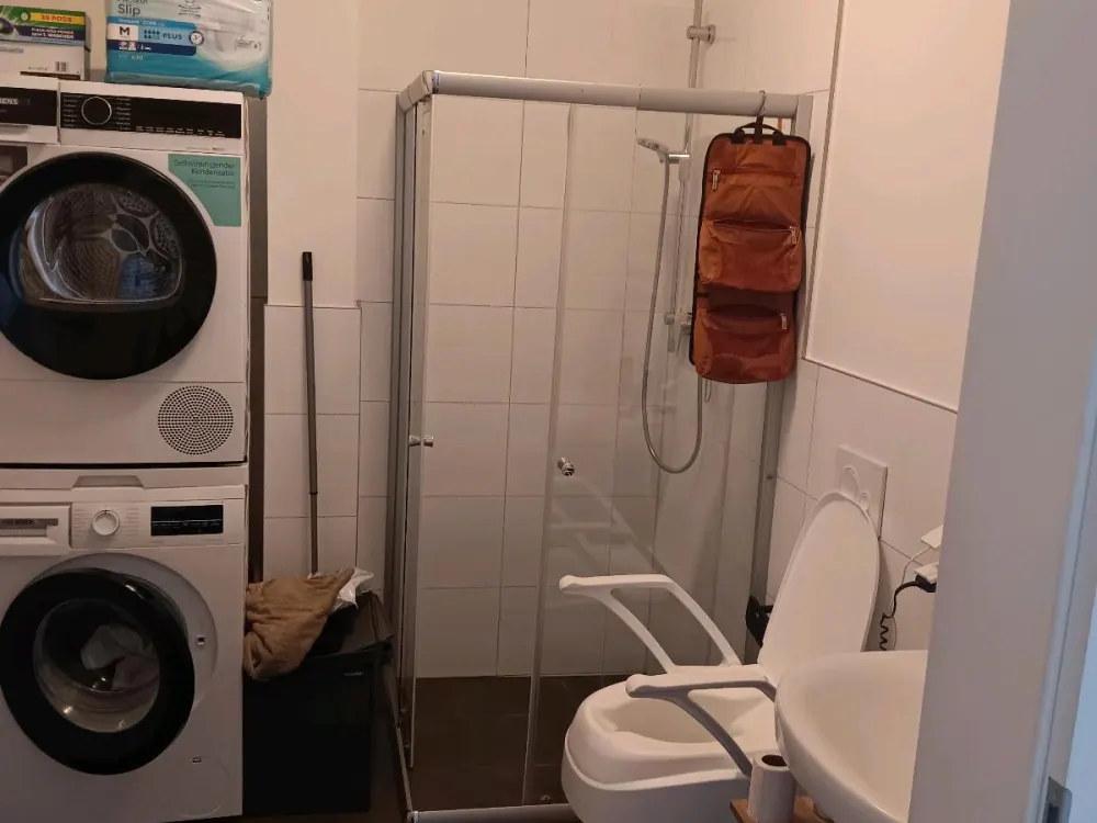 Nachmieter für 2,5 Zimmer Wohnung in City nähe gesucht zum 1.10.